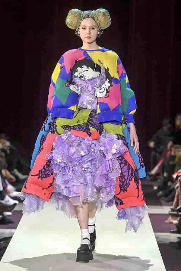 La influencia de la cultura pop en la moda y el estilo de vida contemporáneo.